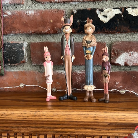 Collectible Stick Easter Rabbits (VGUC) - Picture 6 of 6